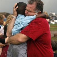 Tornado rips through Oklahoma City suburb